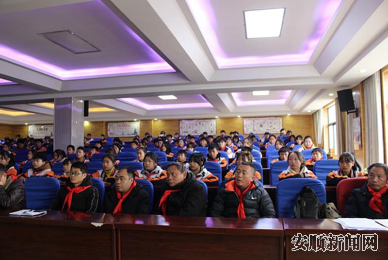 C170A1A2-D43D-4B7F-B4DE-599A146B2A2B_IMAGE_2_LOW_0.jpg