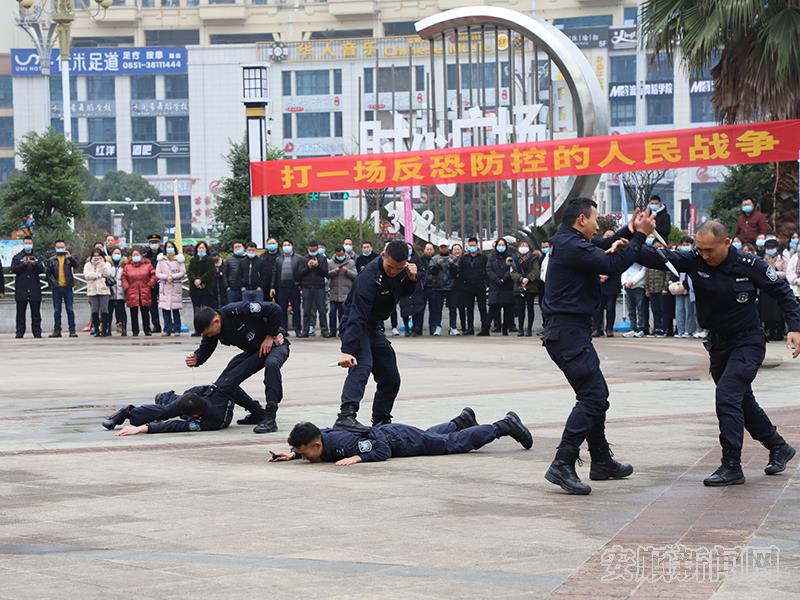 231A20A1-88C4-4D1A-864B-B19D31A929F0_IMAGE_6_LOW_0.jpg