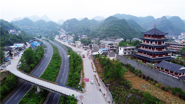 高速路推动了永宁小城镇发展.jpg