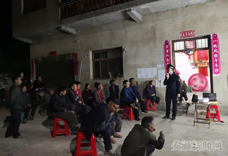 &nbsp;陶兴敏同志（右一）到乌拉村开展党史学习教育暨乡村振兴宣讲.jpg