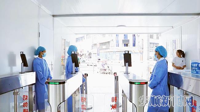 关岭县人民医院：智慧防疫再升级，智能闸机秒通行.jpg