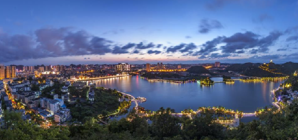 虹山湖公园  潘军翔 摄.png