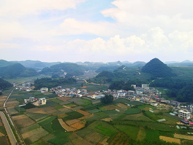 平坝区天龙镇兴旺村航拍图.jpg