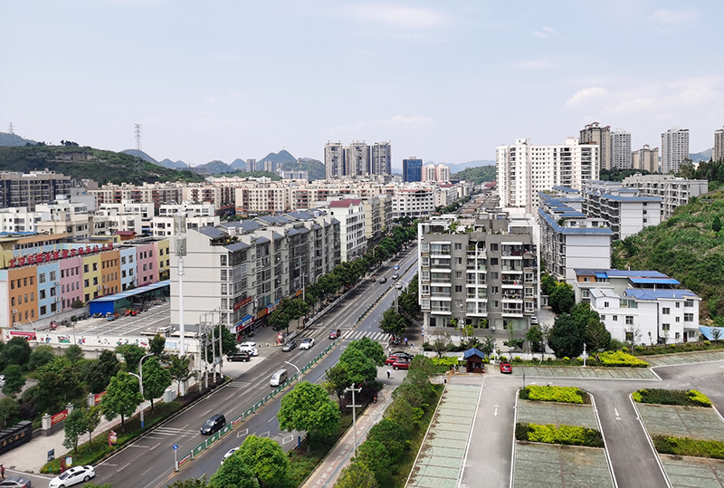 普定县城一角.jpg