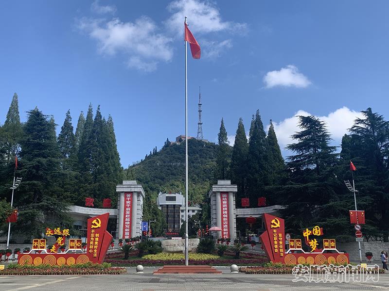 市委大院1.jpg