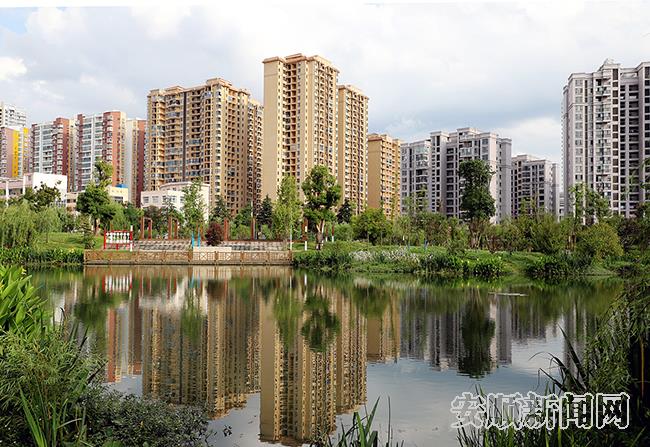 平坝城区杨柳湾湿地公园一角 顾宇 摄.jpg