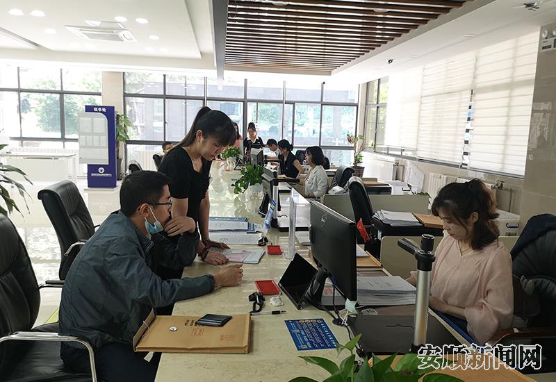 E9118CCE-0099-4E21-8140-409584423E71_IMAGE_2_LOW_0.jpg
