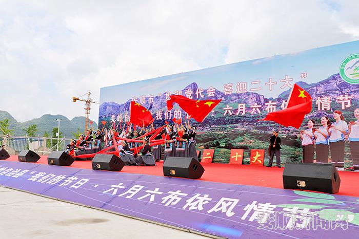 舞蹈《母亲是中华》1.jpg