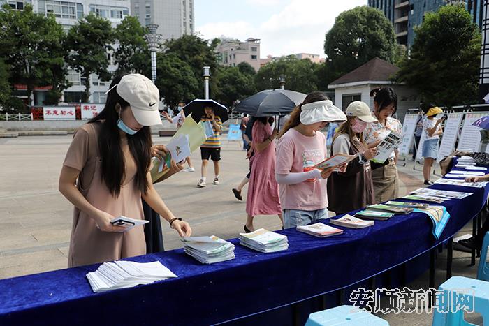 36949063-AC89-40FB-90A2-BF60E841EFCF_IMAGE_5_LOW_0.jpg