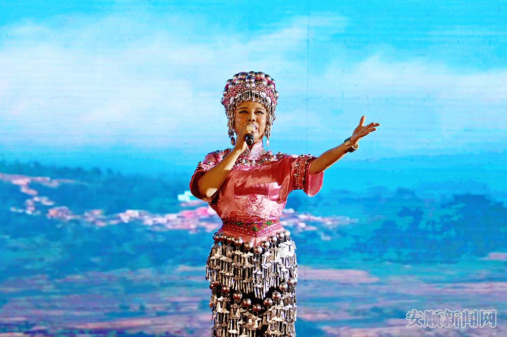 歌曲演唱《花腰女》.JPG