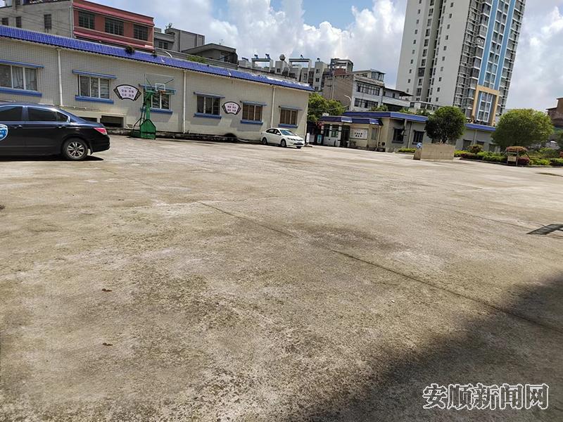 西秀区总工会停车场.jpg