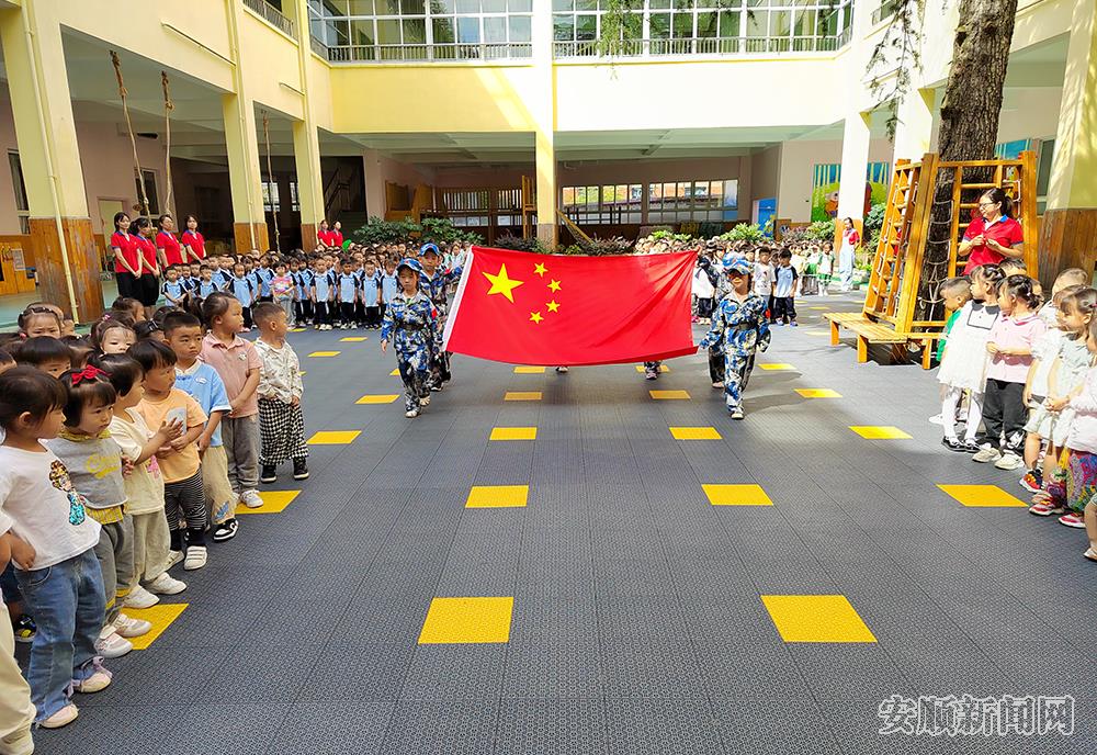 西秀区虹轴幼儿园开学照片 (1).jpg