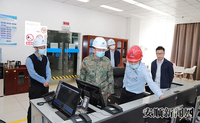 市领导带队到关岭花江大峡谷开展巡林巡查.jpg