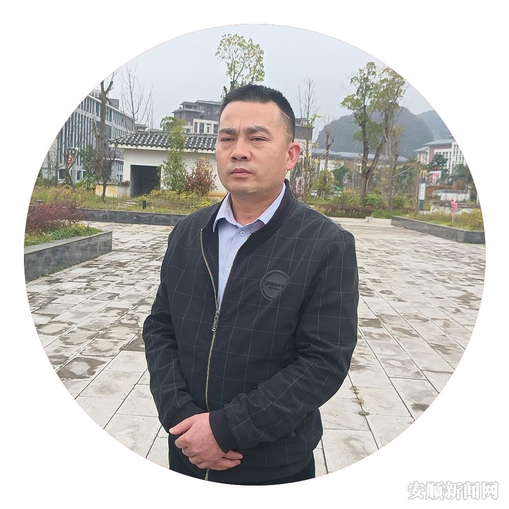 何忠诚.jpg