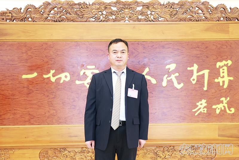 韦 锋.JPG
