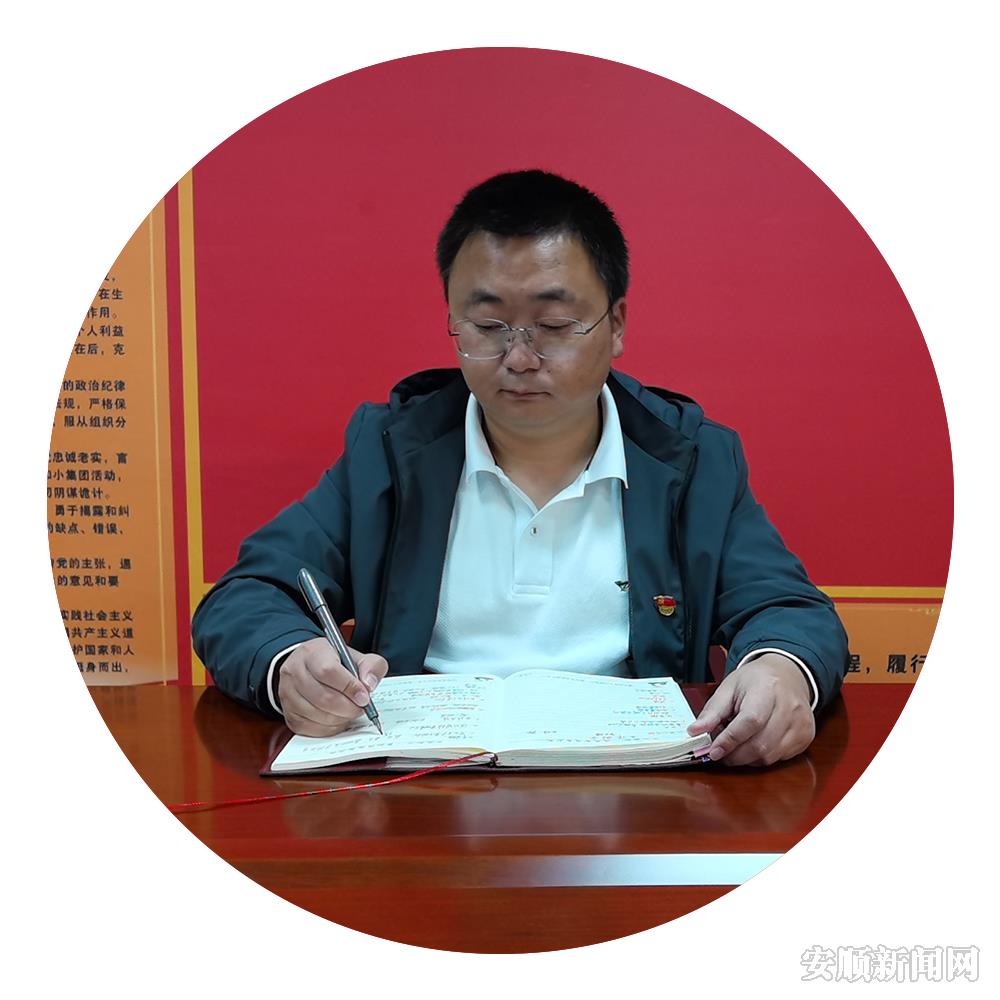李明.jpg