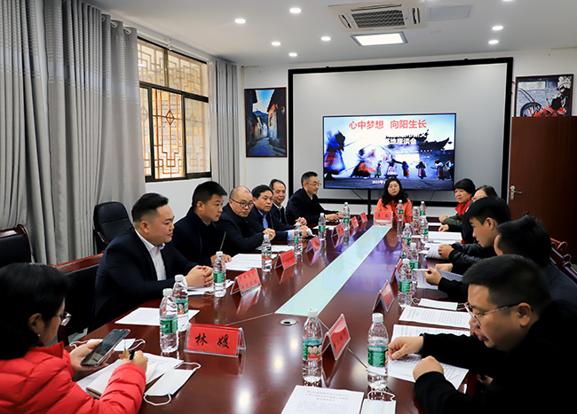省文联赴安顺调研新文艺群体工作1.jpg
