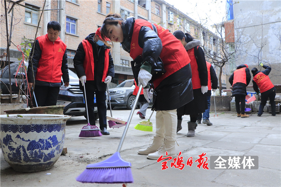 志愿者4.jpg 志愿者4.jpg
