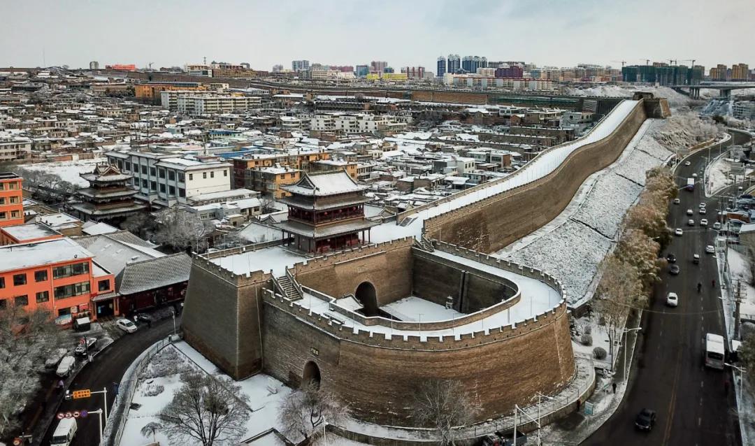 榆林雪落古城美如画